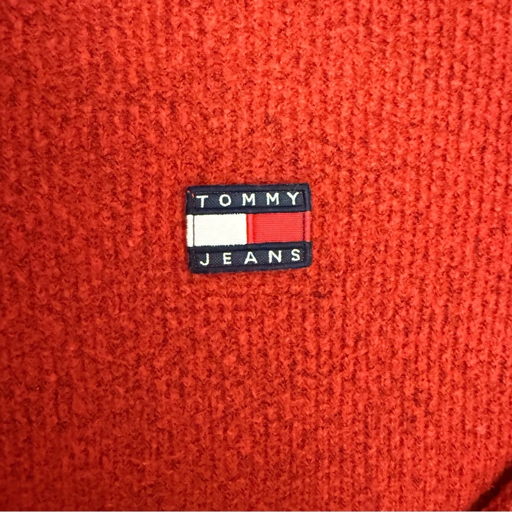 Tommy Jeans Men’s XXL Red Crewneck Sweater Classic Logo 90s Style - Picture 2 of 4